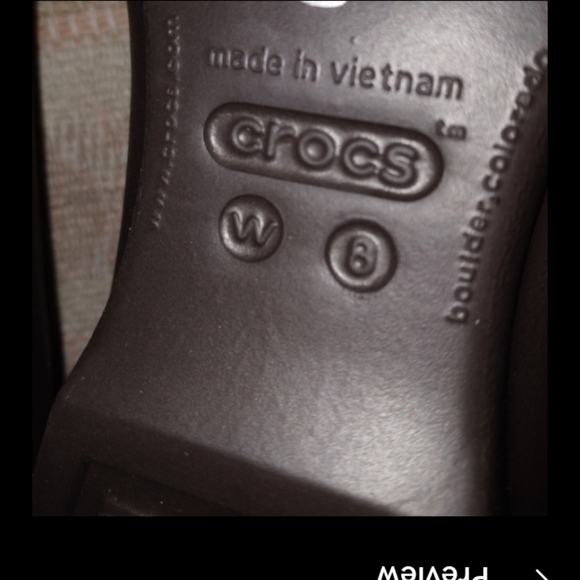 🆕Crocs | Gianna Flats in Brown Womens Size 8 Slip On Shoes Comfort Rubber Shoes - Picture 8 of 8